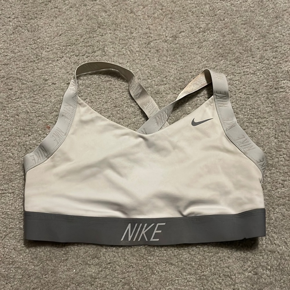 nike sports bra